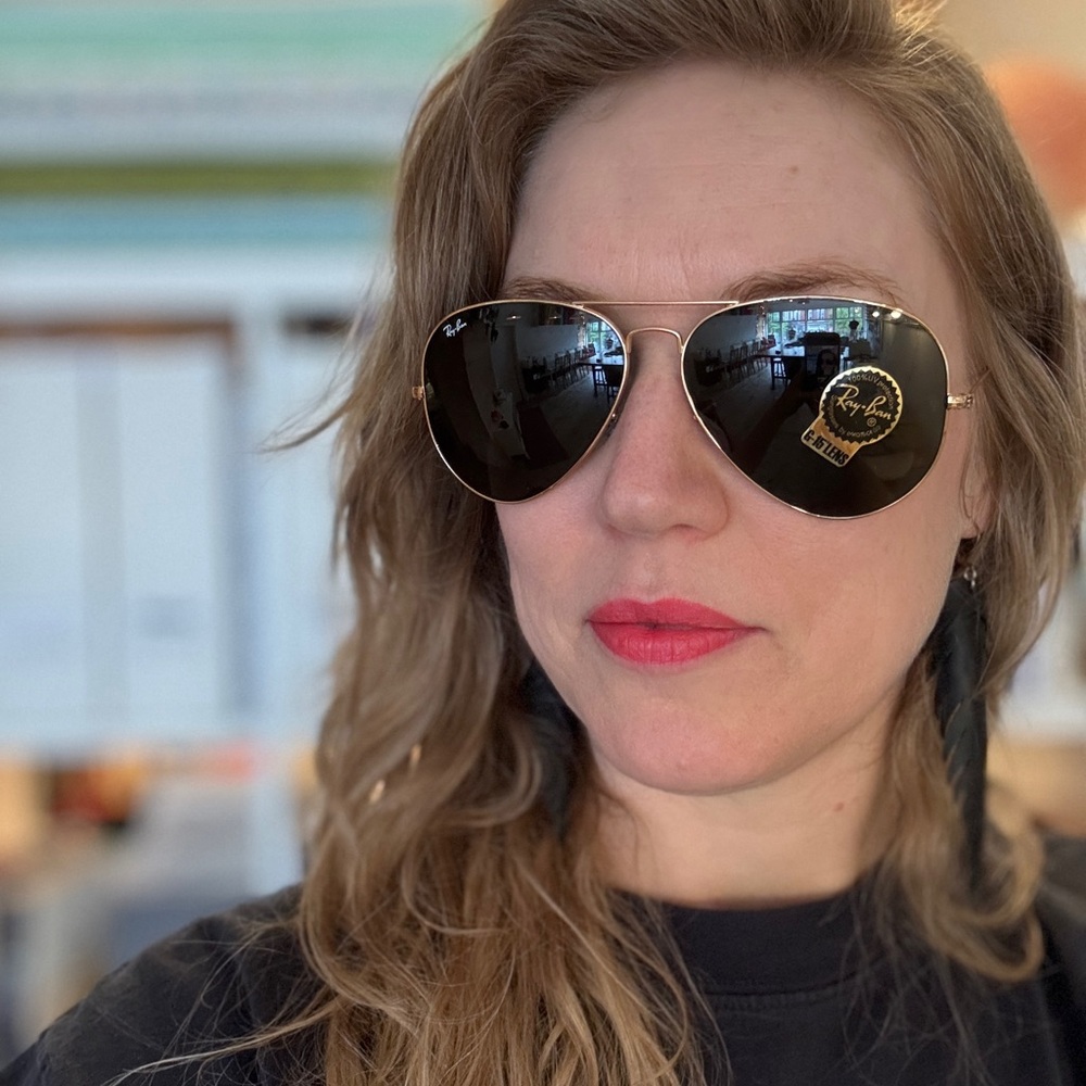 Ray-Ban Aviator Classic Sunglasses in Arista Gold BNIB